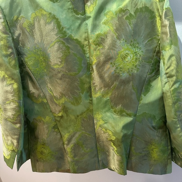 Rise and shine. Elegance jacket one of the most ancient Frence’s fashion house. - Picture 3 of 7